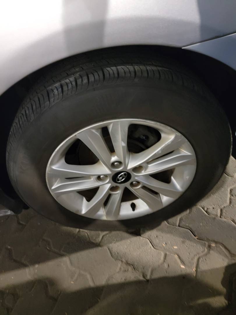 2010 HYUNDAI SONATA — 129540 KM — Lot 059617 — Main - Marhaba Auctions Used Cars - Image 7
