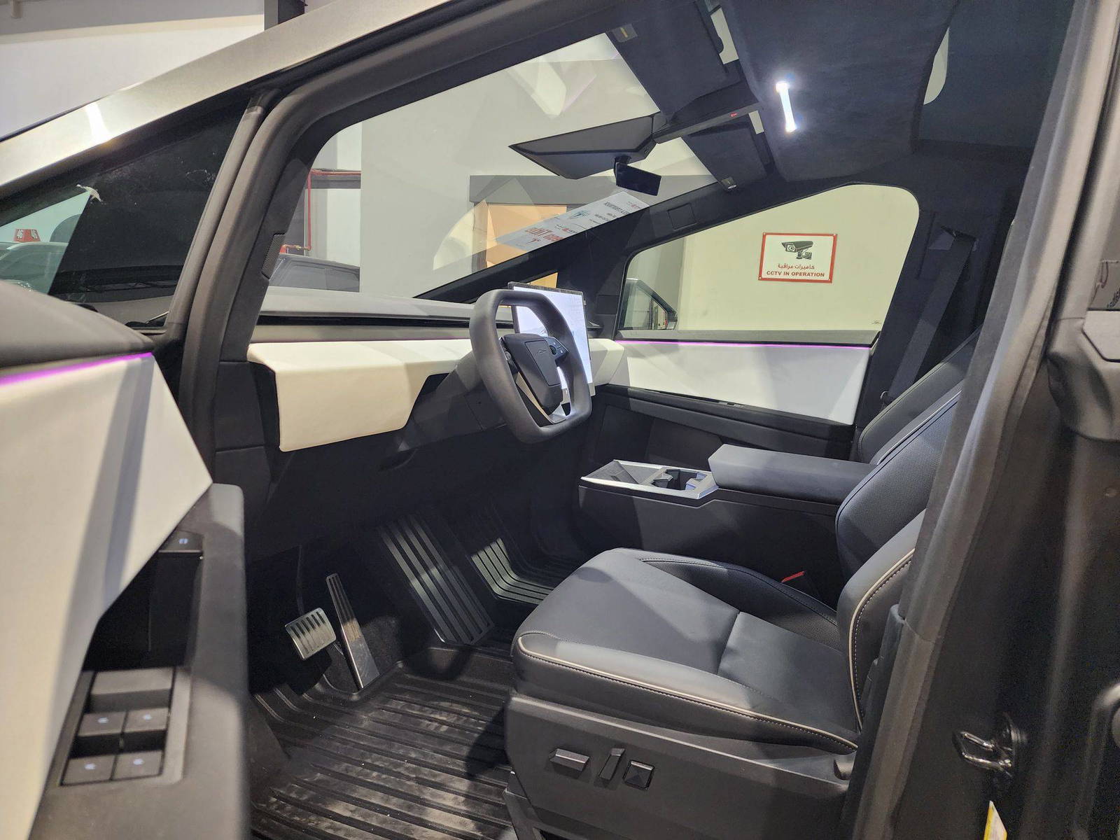 2024 TESLA CYBERTRUCK — 477 Miles — Lot 54939974 — Main - Marhaba Auctions Used Cars - Image 8