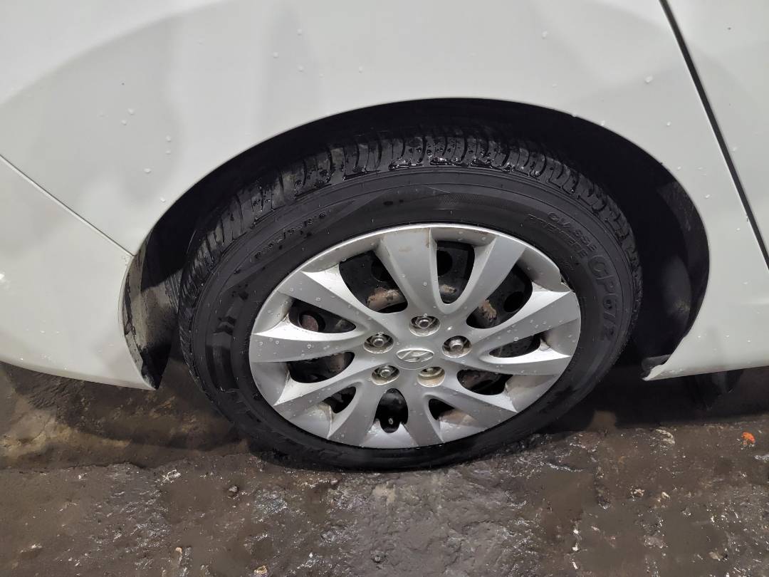 2011 HYUNDAI ELANTRA — 161875 Miles — Lot 39160814 - Marhaba Auctions Used Cars - Image 4