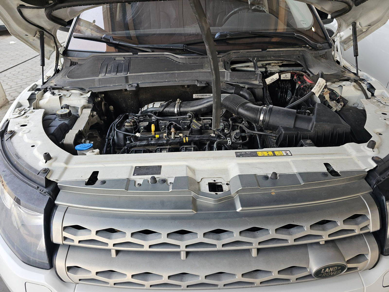 LAND ROVER RANGE ROVER EVOQUE 2015 - Marhaba Auction Used Cars - Image 9