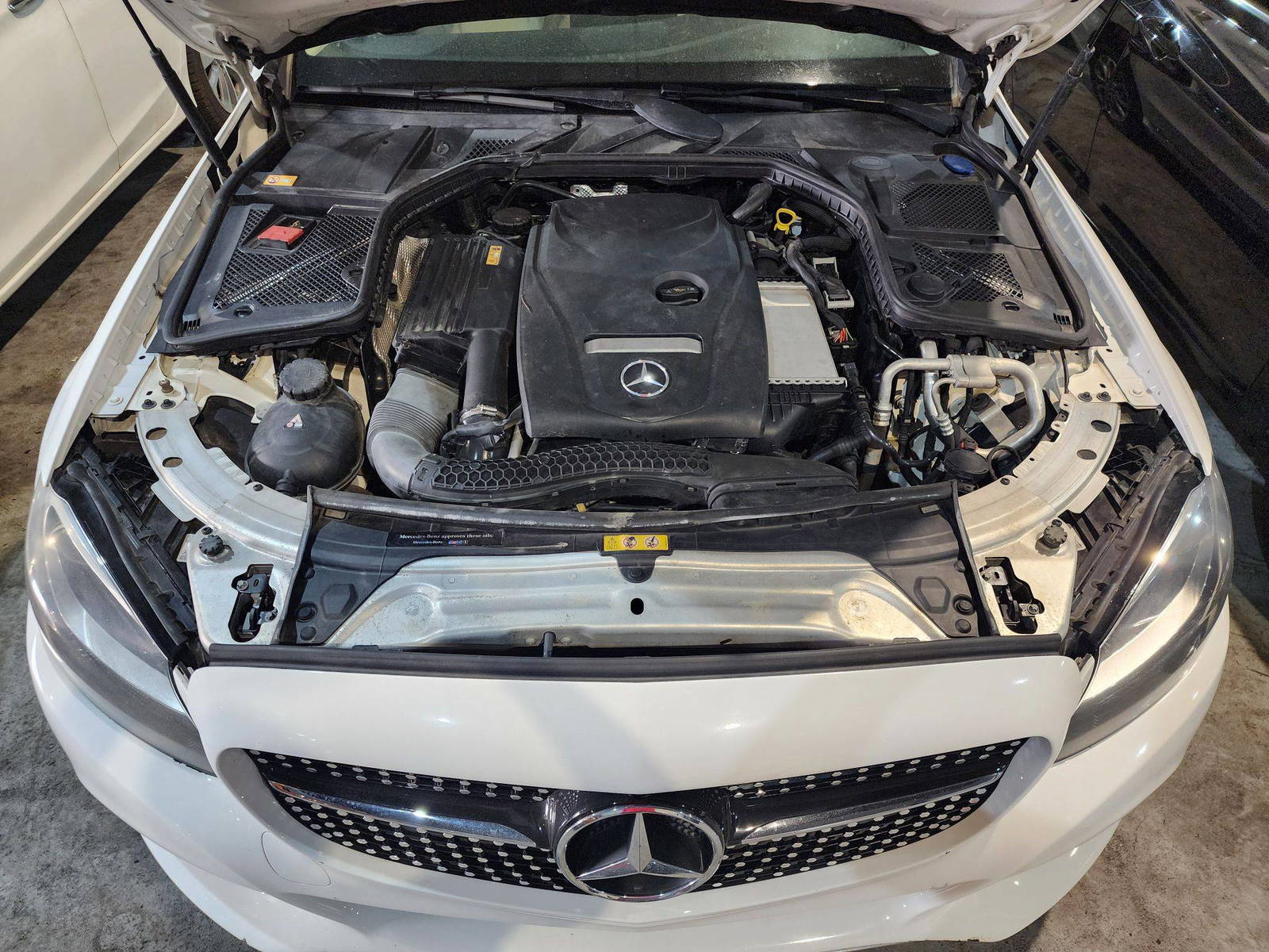 2015 MERCEDES BENZ C300 — 124910 Miles — Lot U060086 — Souq - Marhaba Auctions Used Cars - Image 13