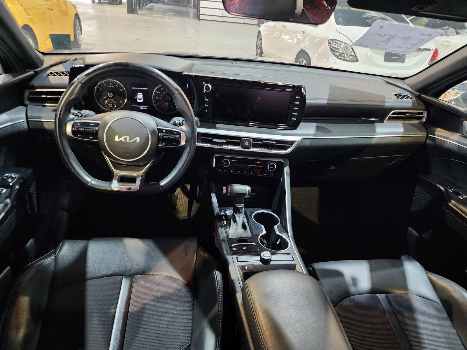 2022 KIA K5 — 43315 Miles — Lot 70839194 — Al Quoz - Marhaba Auctions Used Cars - Image 8