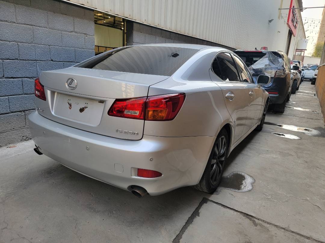 2006 LEXUS IS 250 — 243629 KM — Lot 002685 — Main - Marhaba Auctions Used Cars - Image 3