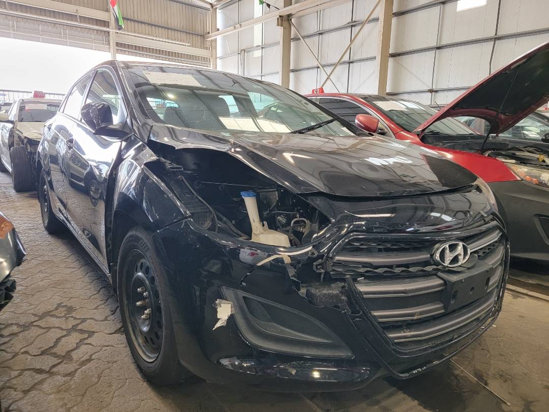 2016 HYUNDAI ELANTRA — 167038 Miles — Lot 38319935 — Souq - Marhaba Auctions Used Cars - Image 4