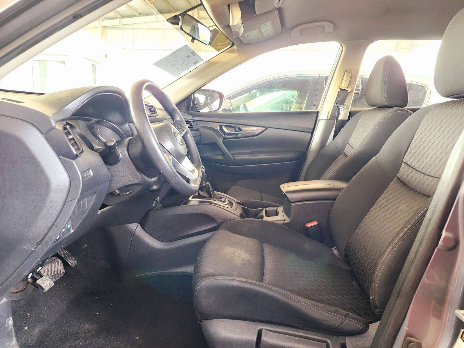 2017 NISSAN ROGUE — 161324 Miles — Lot 343697 — Souq - Marhaba Auctions Used Cars - Image 8