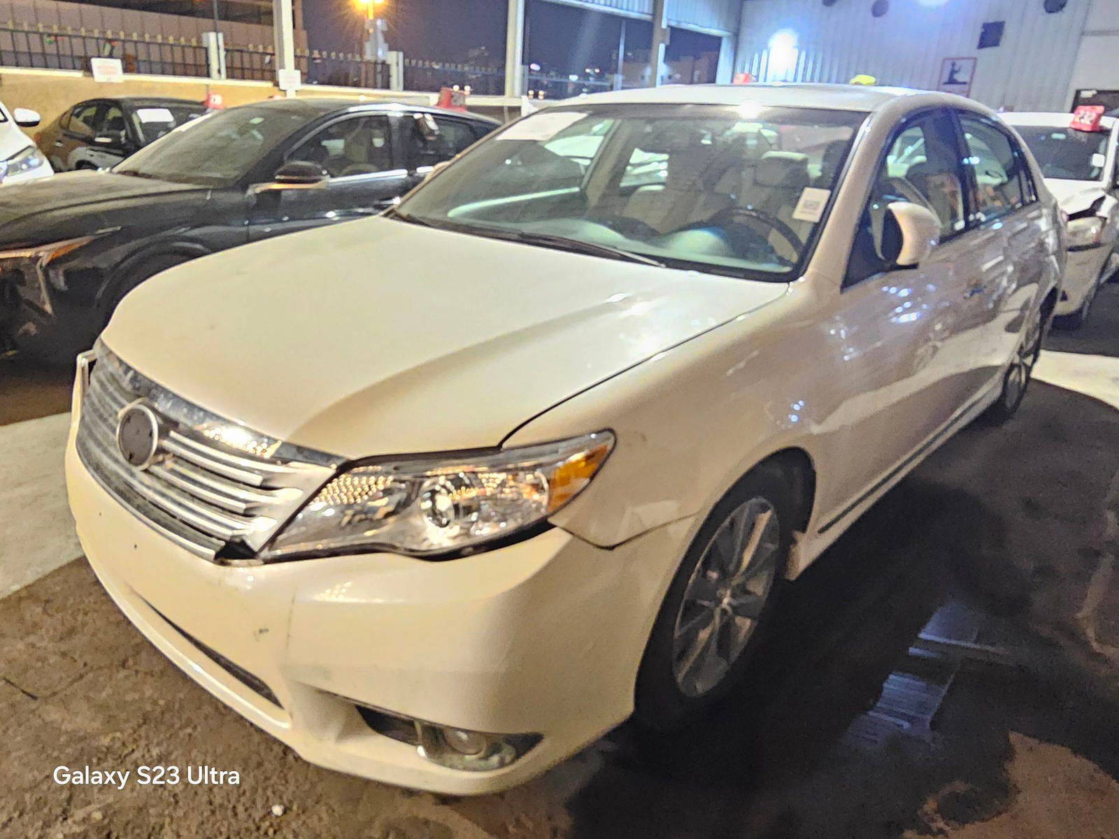 2011 TOYOTA AVALON — 191948 Miles — Lot 91106935 — Main - Marhaba Auctions Used Cars - Image 5