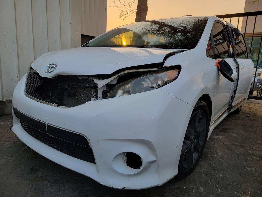 2011 TOYOTA SIENNA — 257489 Miles — Lot BS148734 — Main - Marhaba Auctions Used Cars - Image 11