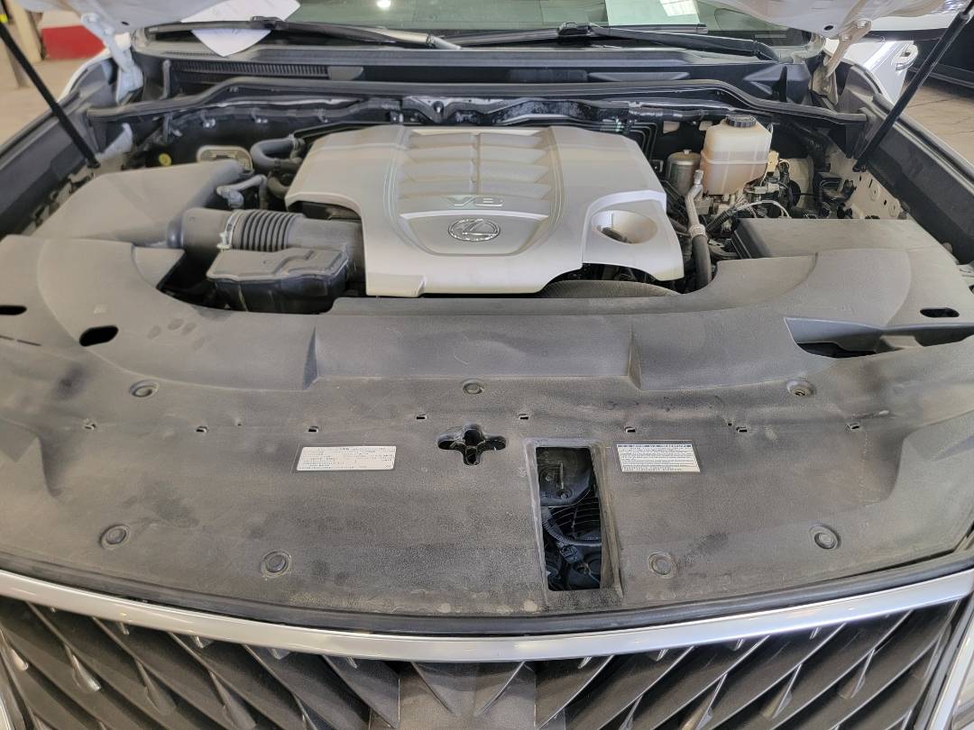 2016 LEXUS LX 570 — 118253 KM — Lot 4G4215610 — Main - Marhaba Auctions Used Cars - Image 14