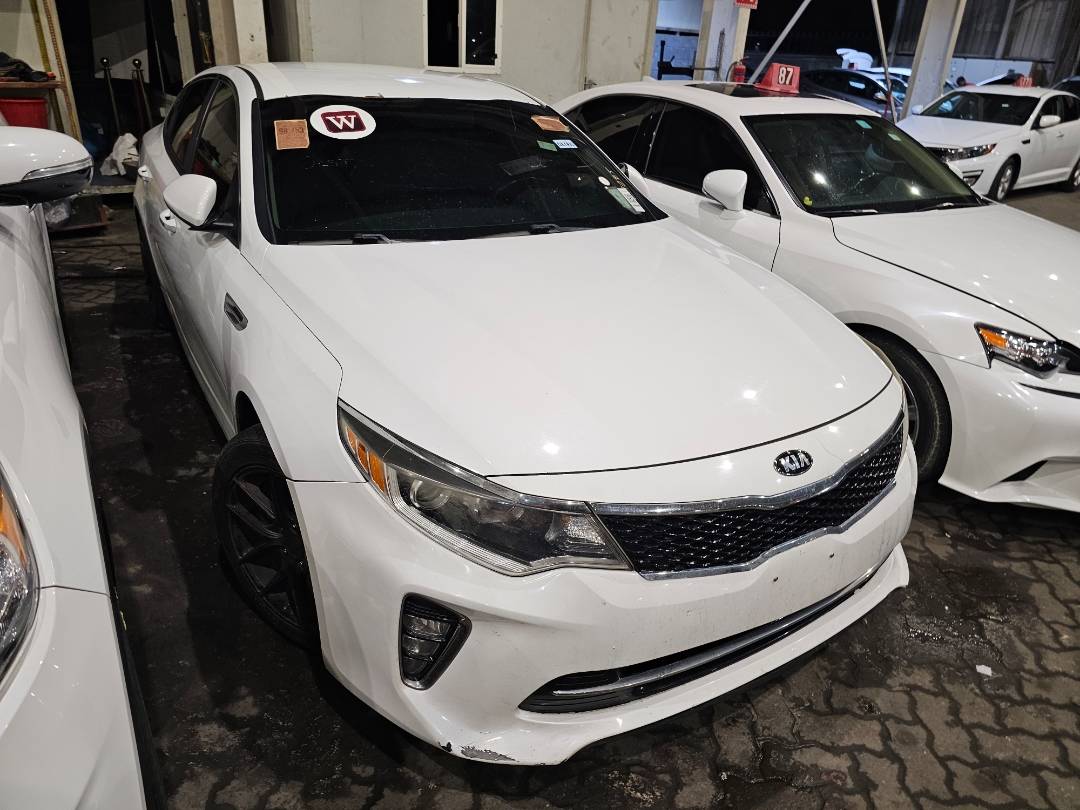 2018 KIA OPTIMA — 155096 Miles — Lot 3221570 — Main - Marhaba Auctions Used Cars - Image 4
