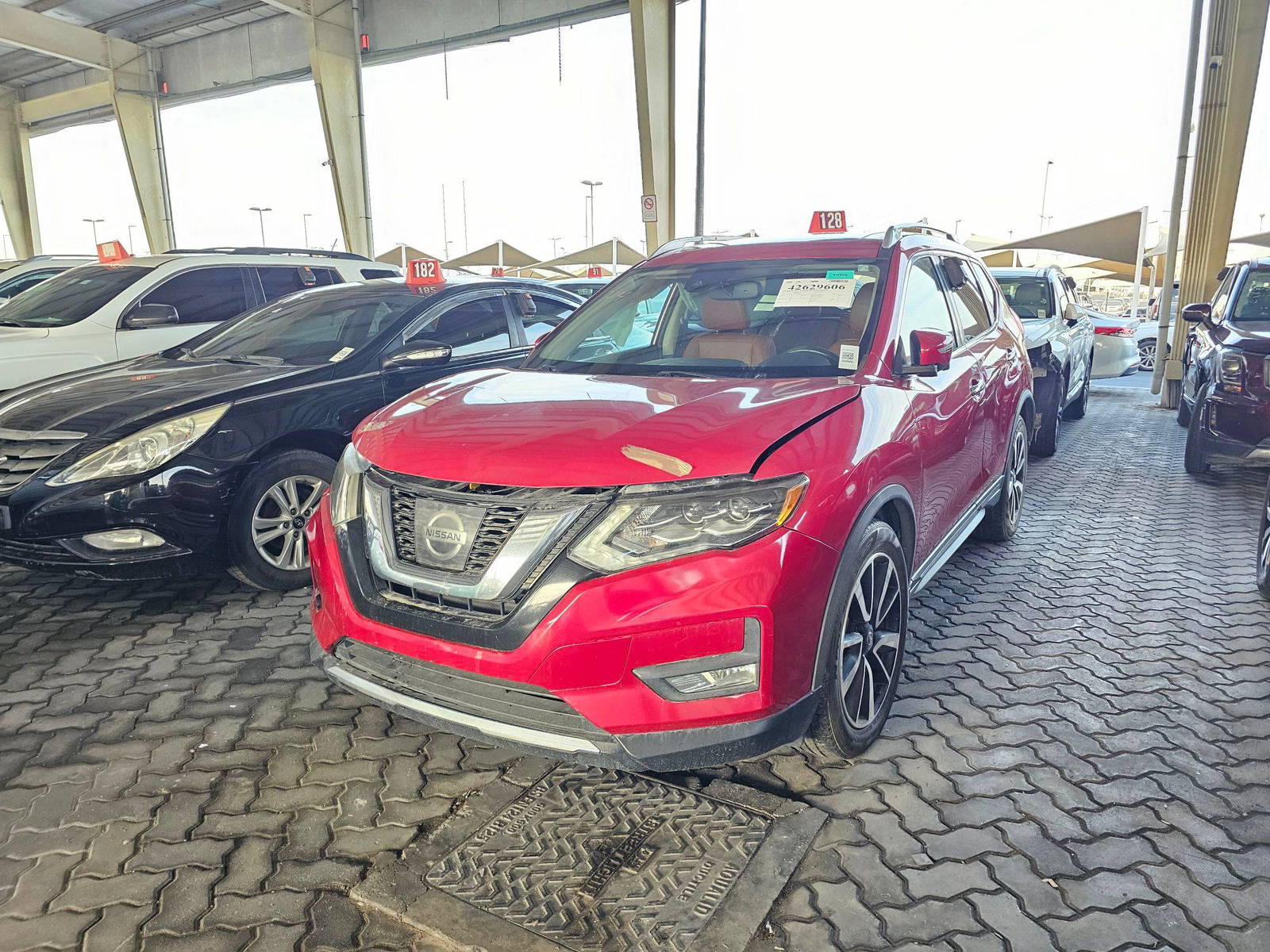 2017 NISSAN ROGUE — 128957 Miles — Lot W400317 — Souq - Marhaba Auctions Used Cars - Image 5