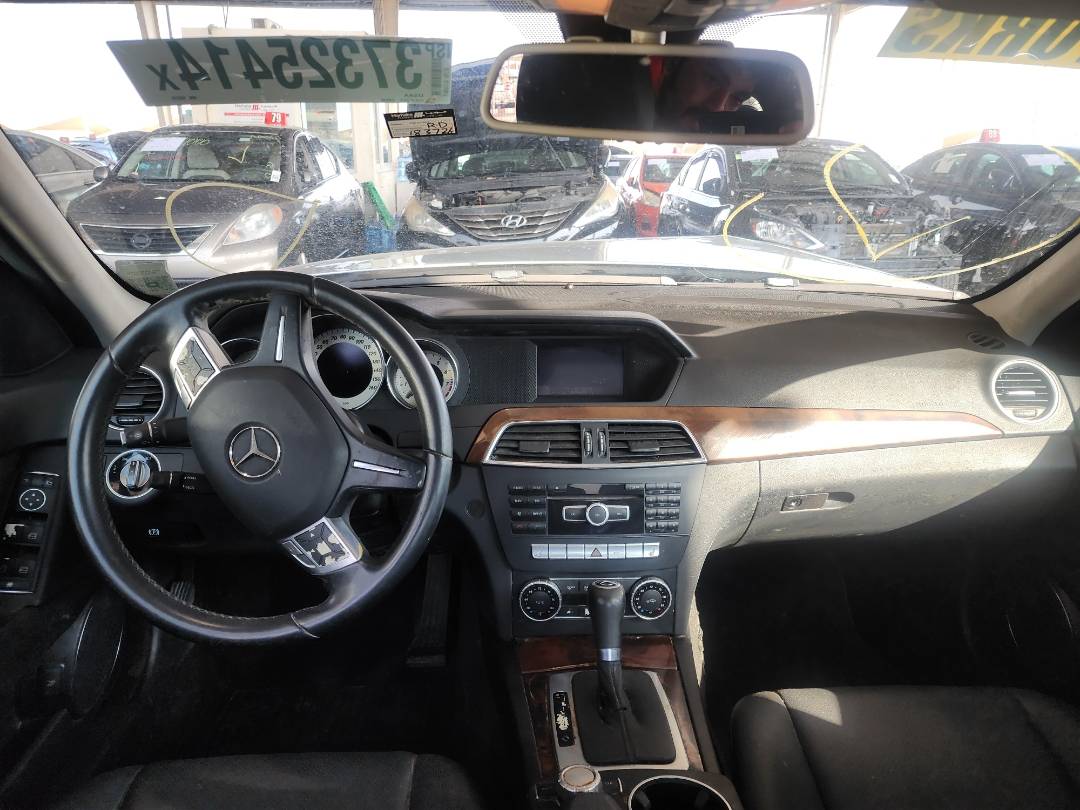 2014 MERCEDES BENZ C300 — 183726 Miles — Lot 92276 — Souq - Marhaba Auctions Used Cars - Image 8