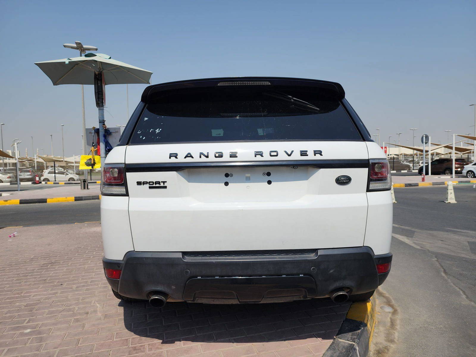 2015 LAND ROVER RANGE ROVER SPORT — 133805 Miles — Lot 513015 — Souq - Marhaba Auctions Used Cars - Image 14