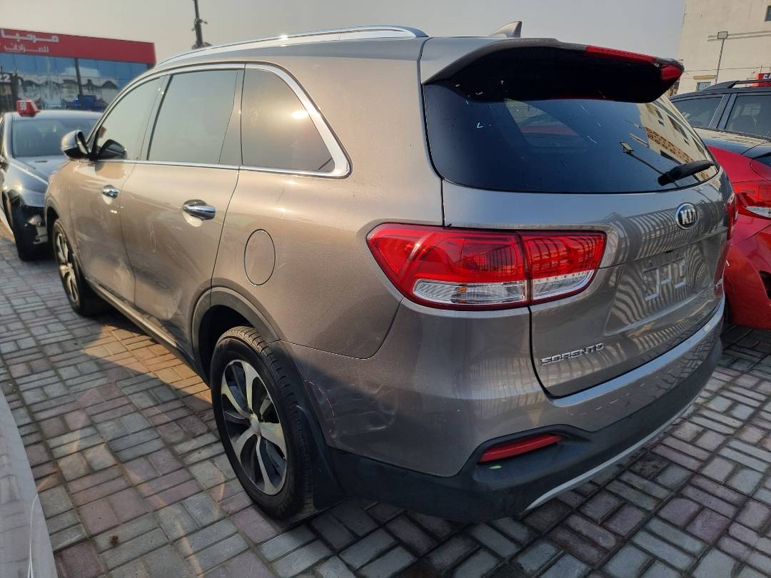 2018 KIA SORENTO — 88577 Miles — Lot 125487 — Souq - Marhaba Auctions Used Cars - Image 5