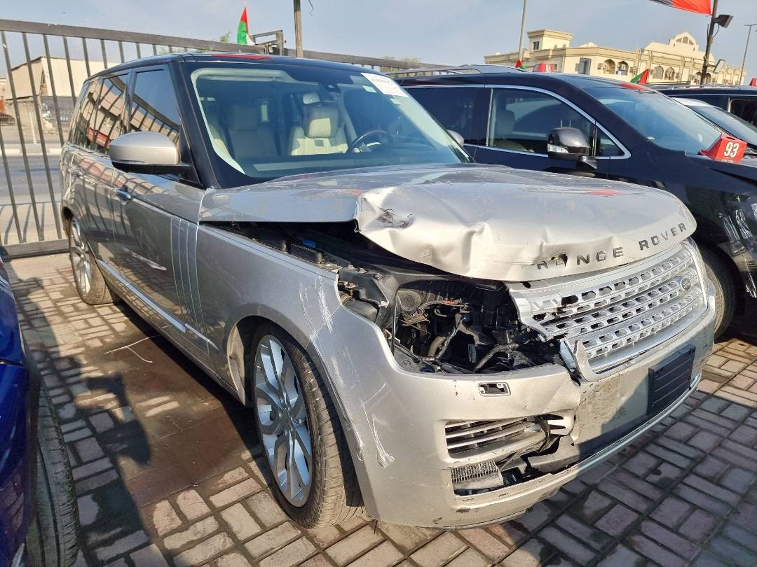 LAND ROVER RANGE ROVER SUPERCHARGED 2015 - Marhaba Auction Used Cars - Image 4