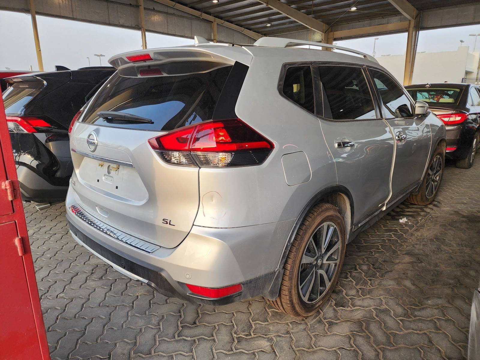 2019 NISSAN ROGUE — 112882 Miles — Lot 43470104 — Souq - Marhaba Auctions Used Cars - Image 3