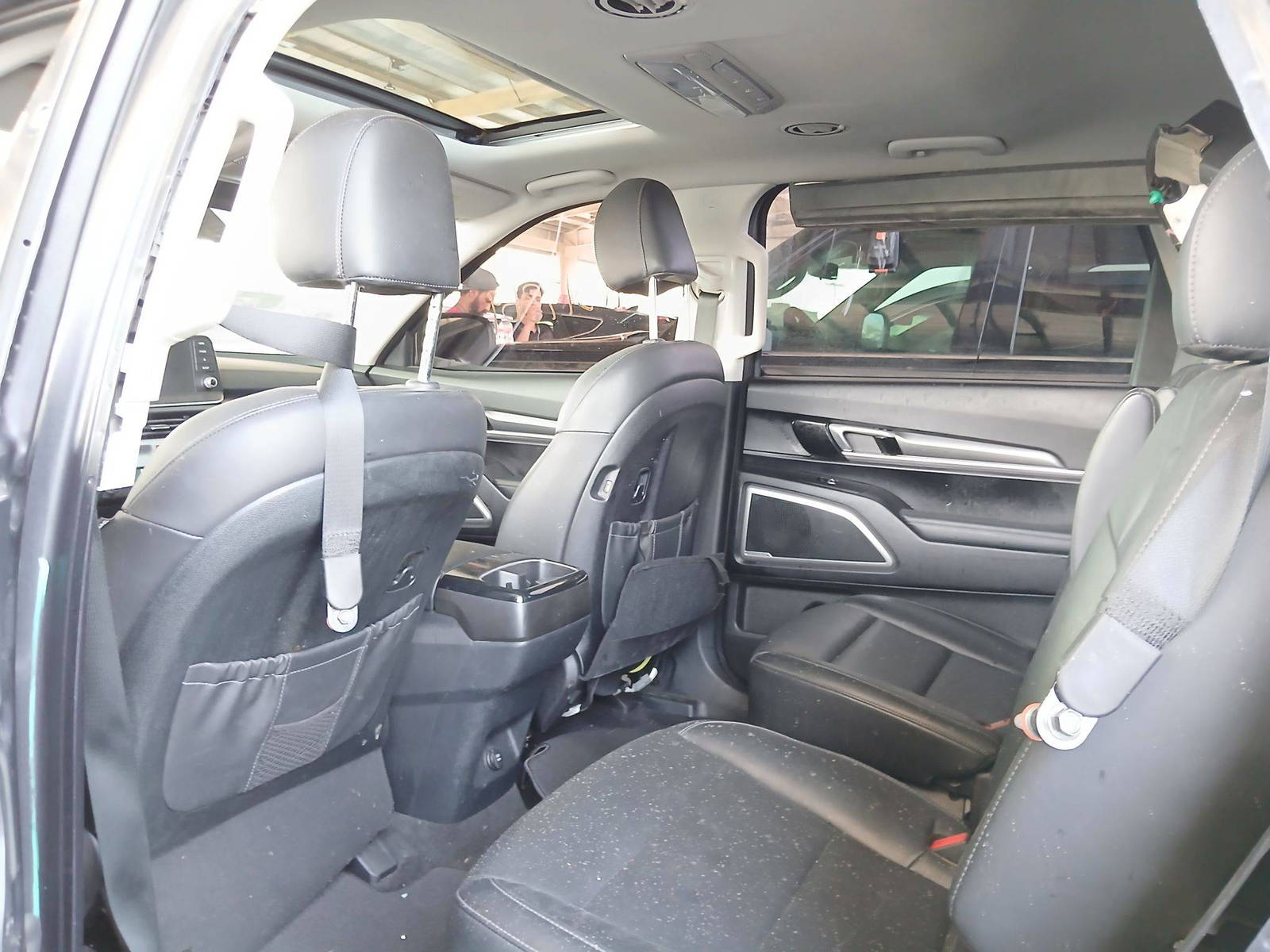 2021 KIA TELLURIDE — 70490 Miles — Lot 41317369 — Souq - Marhaba Auctions Used Cars - Image 6