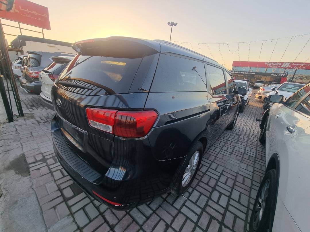 KIA SEDONA 2017 - Marhaba Auction Used Cars - Image 4