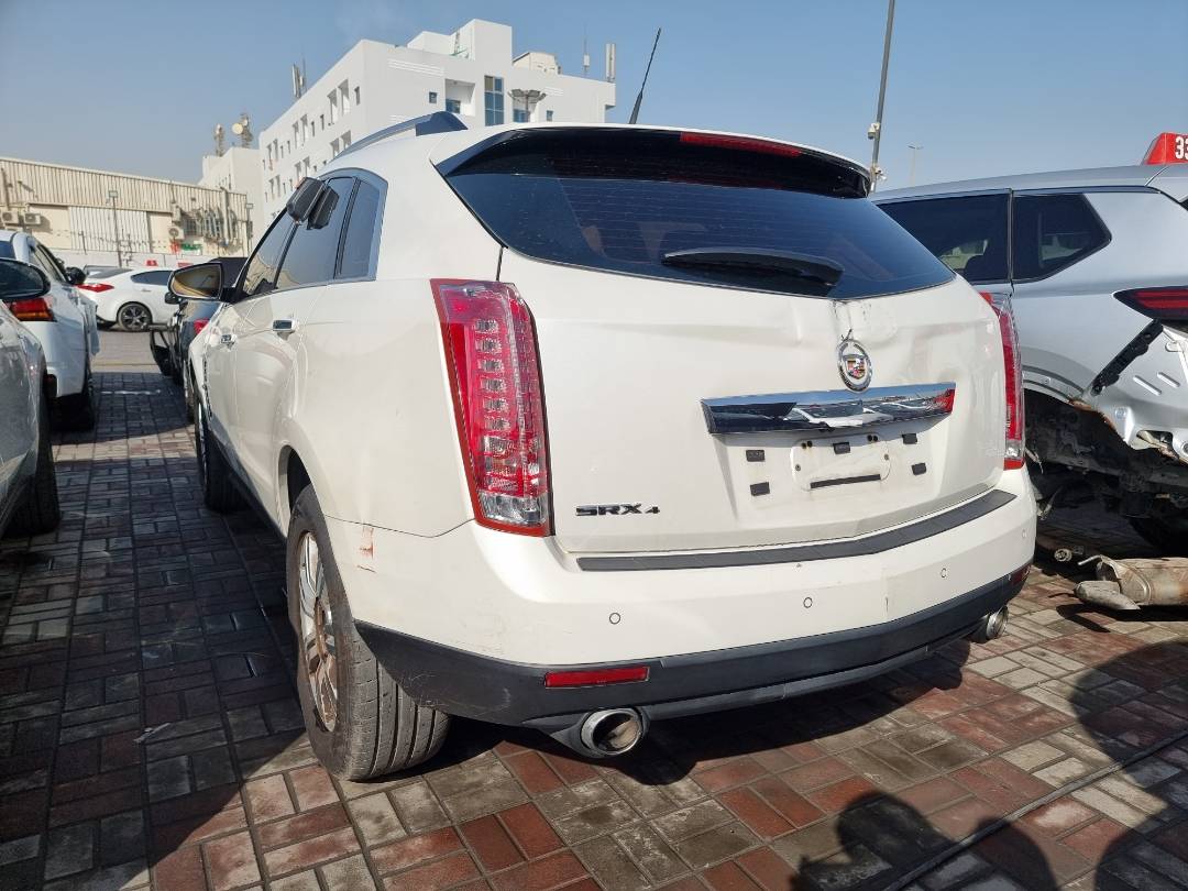 2010 CADILLAC SRX LUXURY — 201541 KM — Lot 215487 — Ind. 12 - Marhaba Auctions Used Cars - Image 5