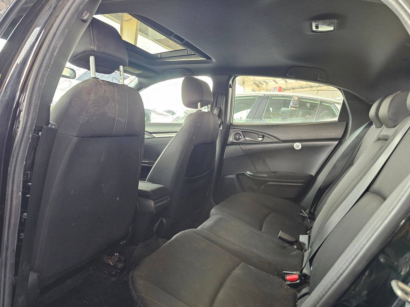 2017 HONDA CIVIC — 164400 Miles — Lot U411844 — Souq - Marhaba Auctions Used Cars - Image 6