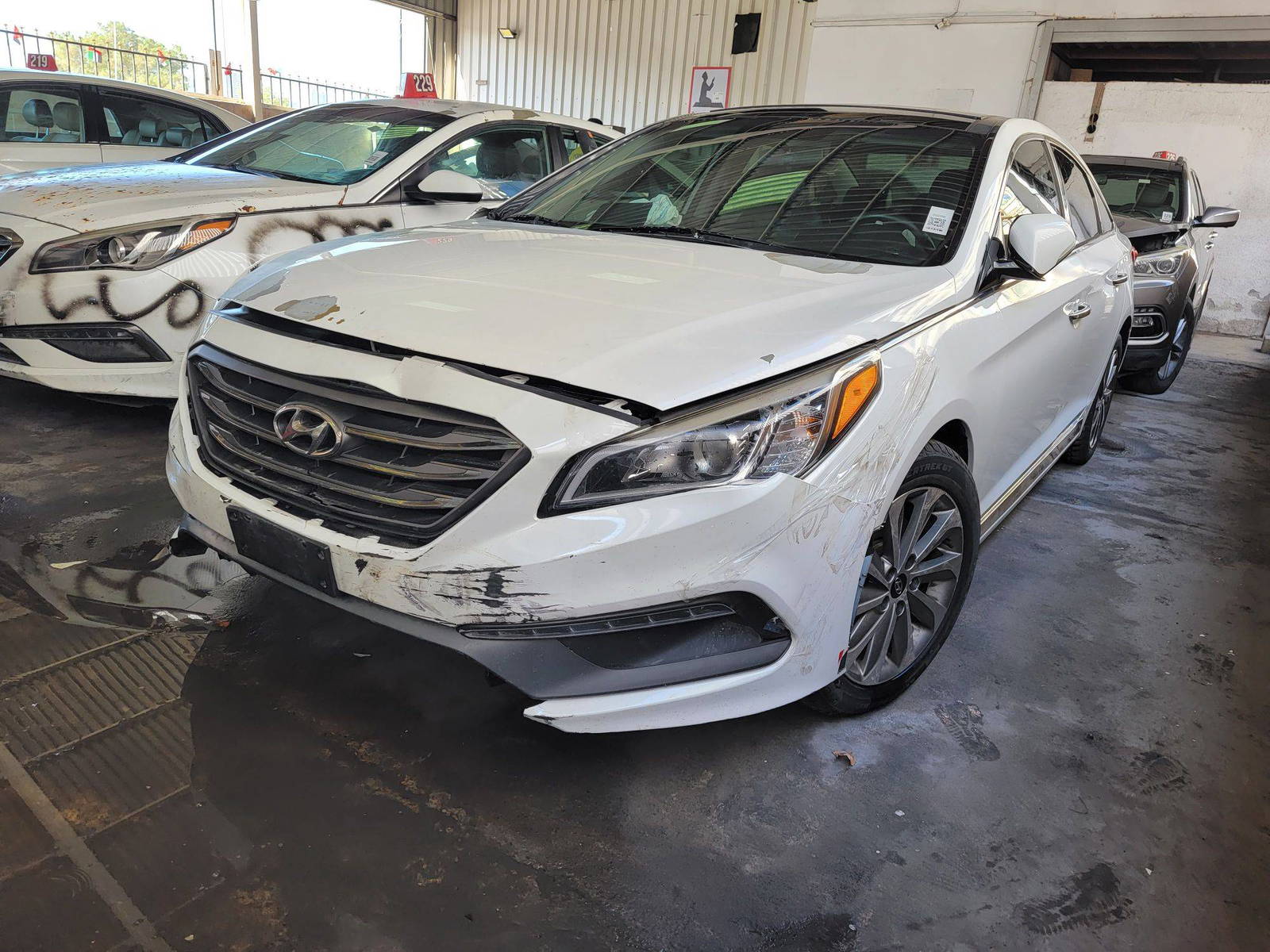2016 HYUNDAI SONATA SPORT — 153716 KM — Lot 68318475 — Main - Marhaba Auctions Used Cars - Image 5