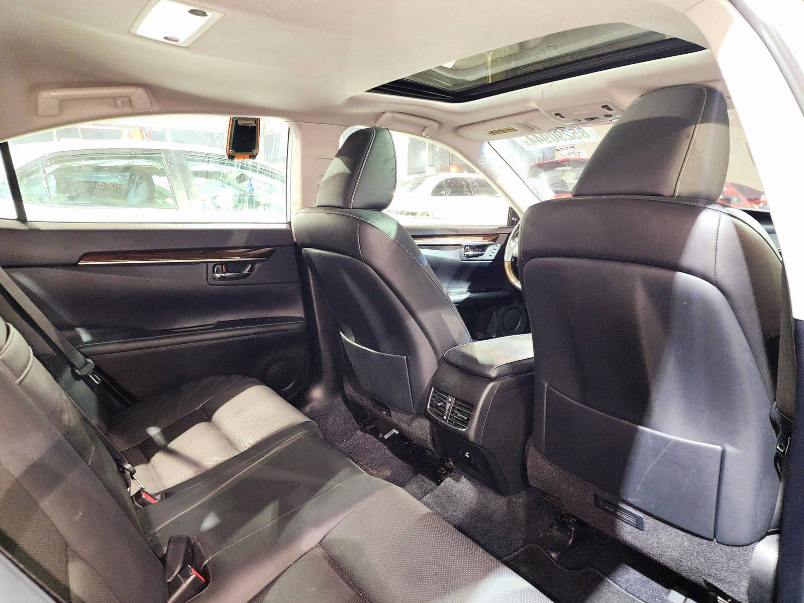 2015 LEXUS ES 350 — 72887 Miles — Lot G8F2202978 — Souq - Marhaba Auctions Used Cars - Image 6