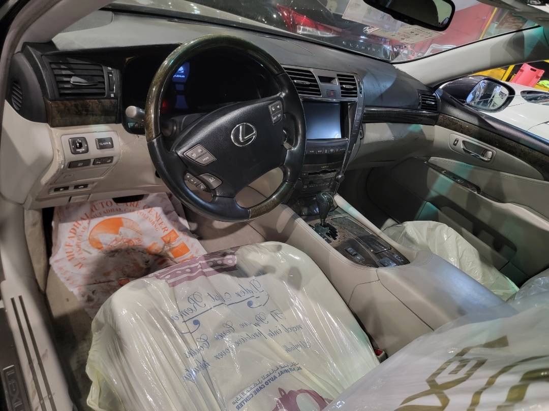 2007 LEXUS LS 460 — 166537 Miles — Lot 003099 - Marhaba Auctions Used Cars - Image 4