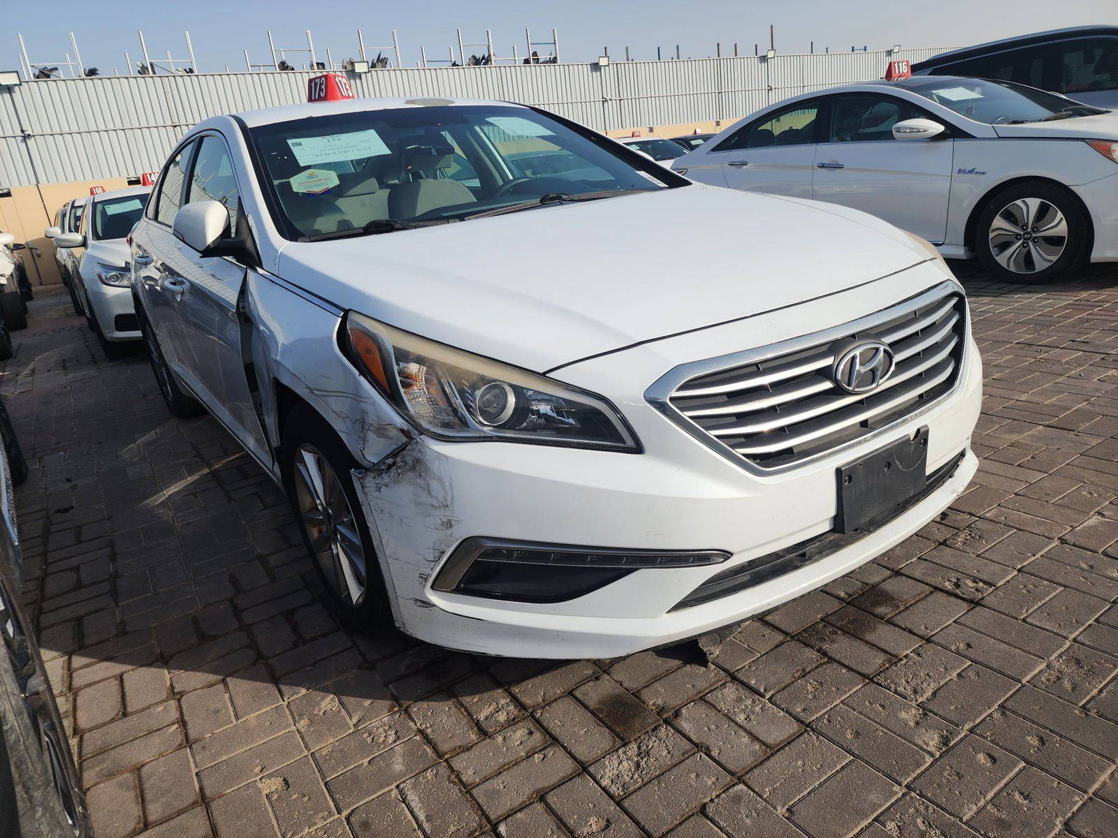 2015 HYUNDAI SONATA — 123015 Miles — Lot 43436142 — Al Sajaa - Marhaba Auctions Used Cars - Image 6