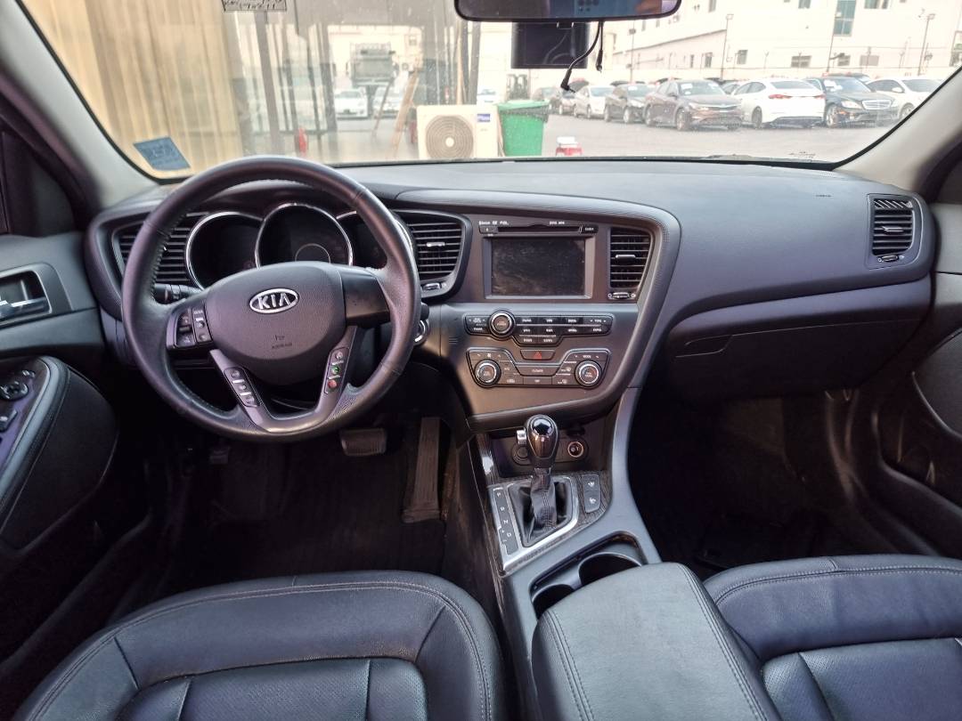 2012 KIA K5 — 170211 KM — Lot 215478 — Ind. 12 - Marhaba Auctions Used Cars - Image 7