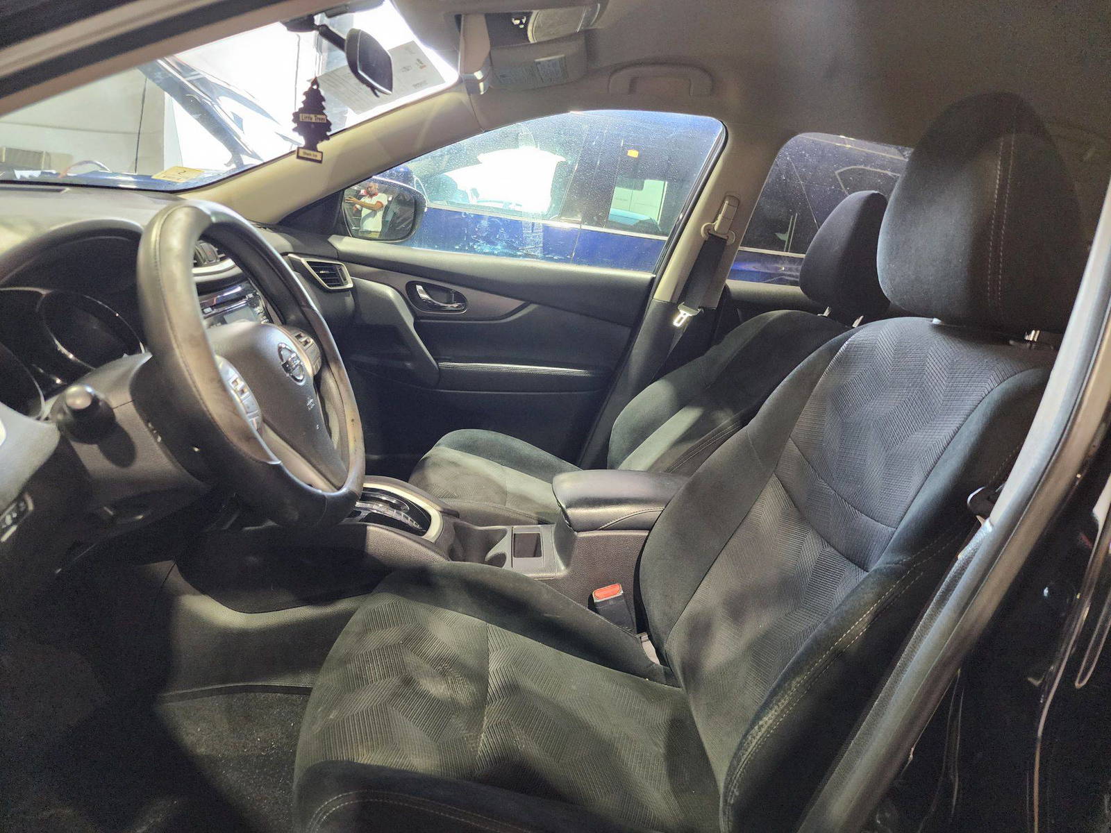 2015 NISSAN ROGUE — 158008 Miles — Lot 873220 — Al Quoz - Marhaba Auctions Used Cars - Image 9