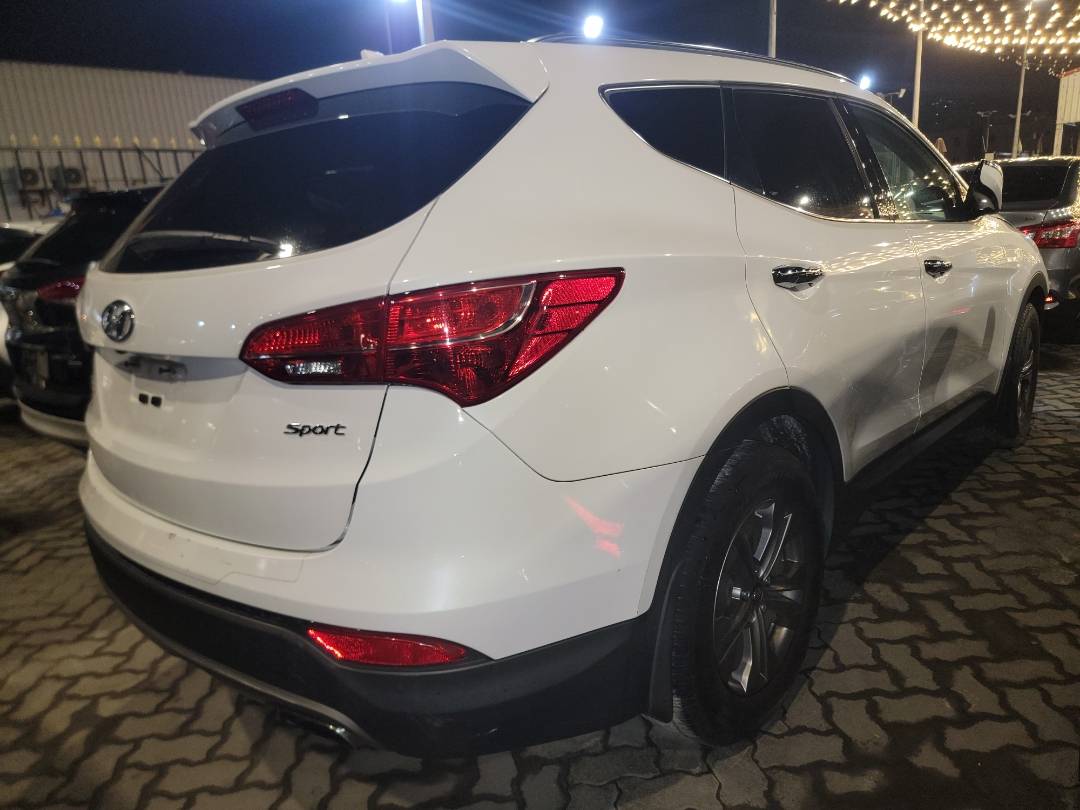2016 HYUNDAI SANTA FE — 90686 Miles — Lot 76955063 - Marhaba Auctions Used Cars - Image 4
