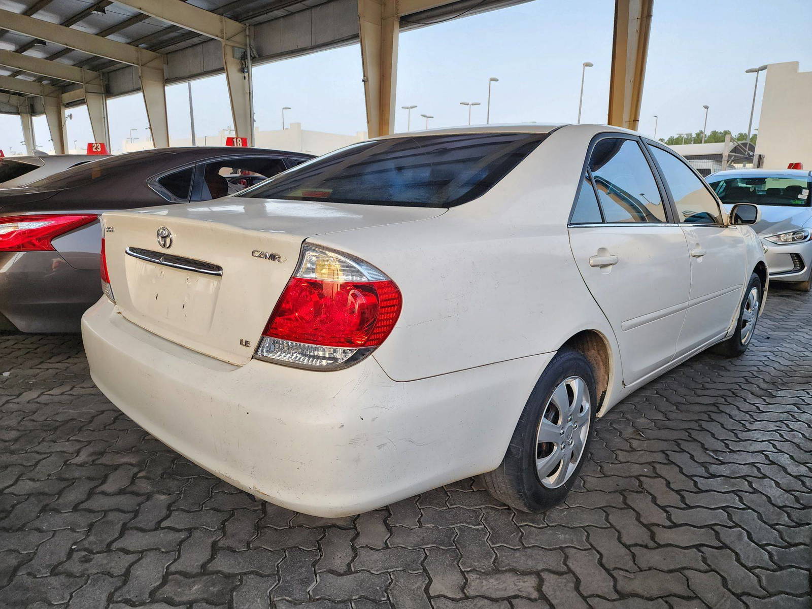 2005 TOYOTA CAMRY — 223715 Miles — Lot 32311 — Souq - Marhaba Auctions Used Cars - Image 3