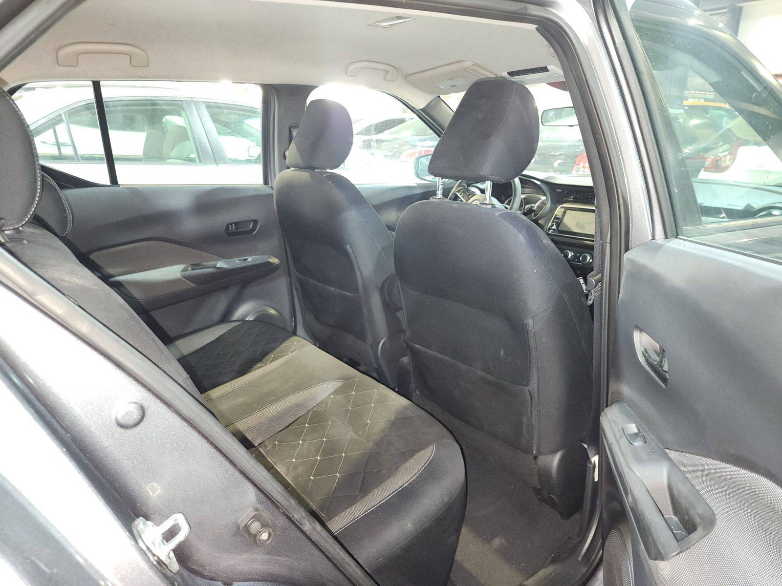 2018 NISSAN KICKS — 149770 Miles — Lot L497514 — Souq - Marhaba Auctions Used Cars - Image 7
