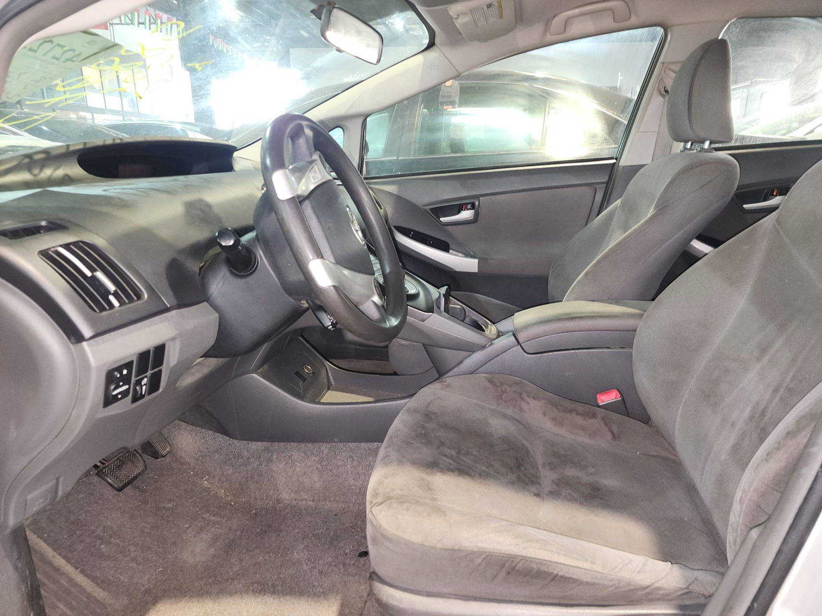 2011 TOYOTA PRIUS — 204195 Miles — Lot 2B0276885 — Al Quoz - Marhaba Auctions Used Cars - Image 9
