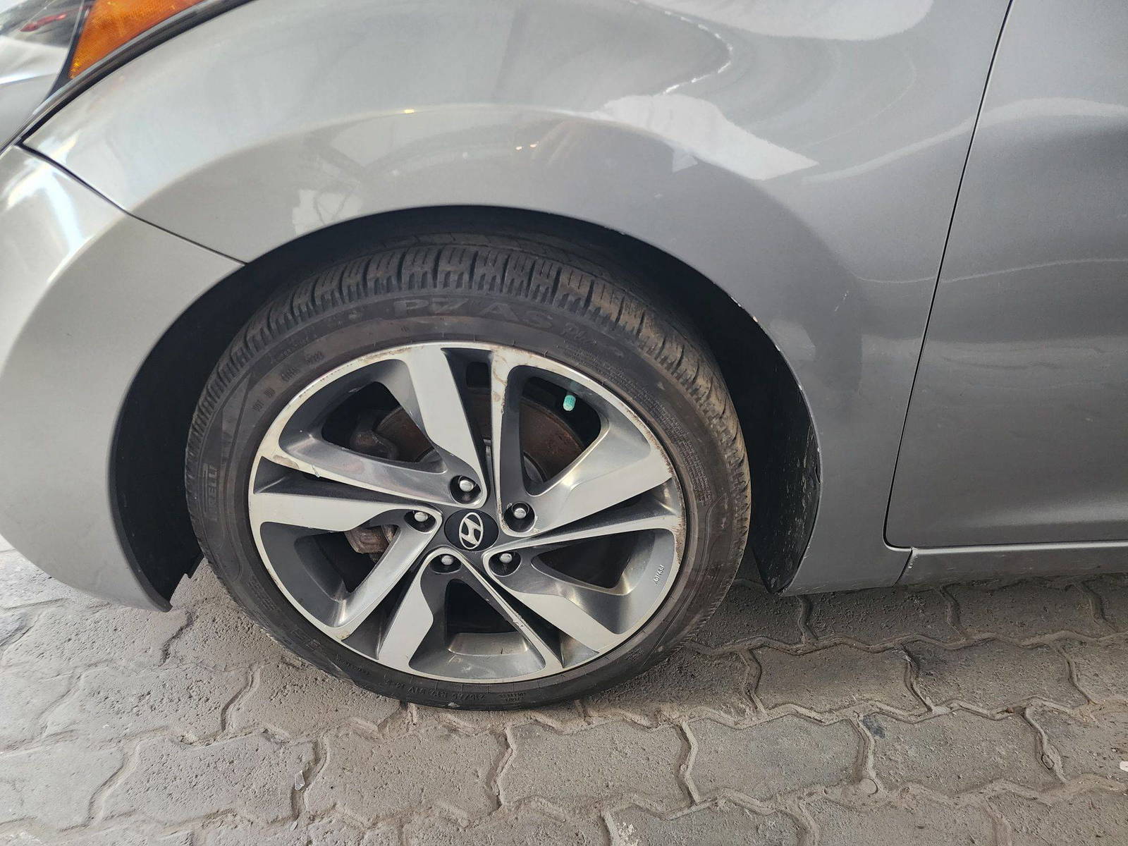 2014 HYUNDAI ELANTRA — 181744 KM — Lot 43351075 — Al Quoz - Marhaba Auctions Used Cars - Image 12