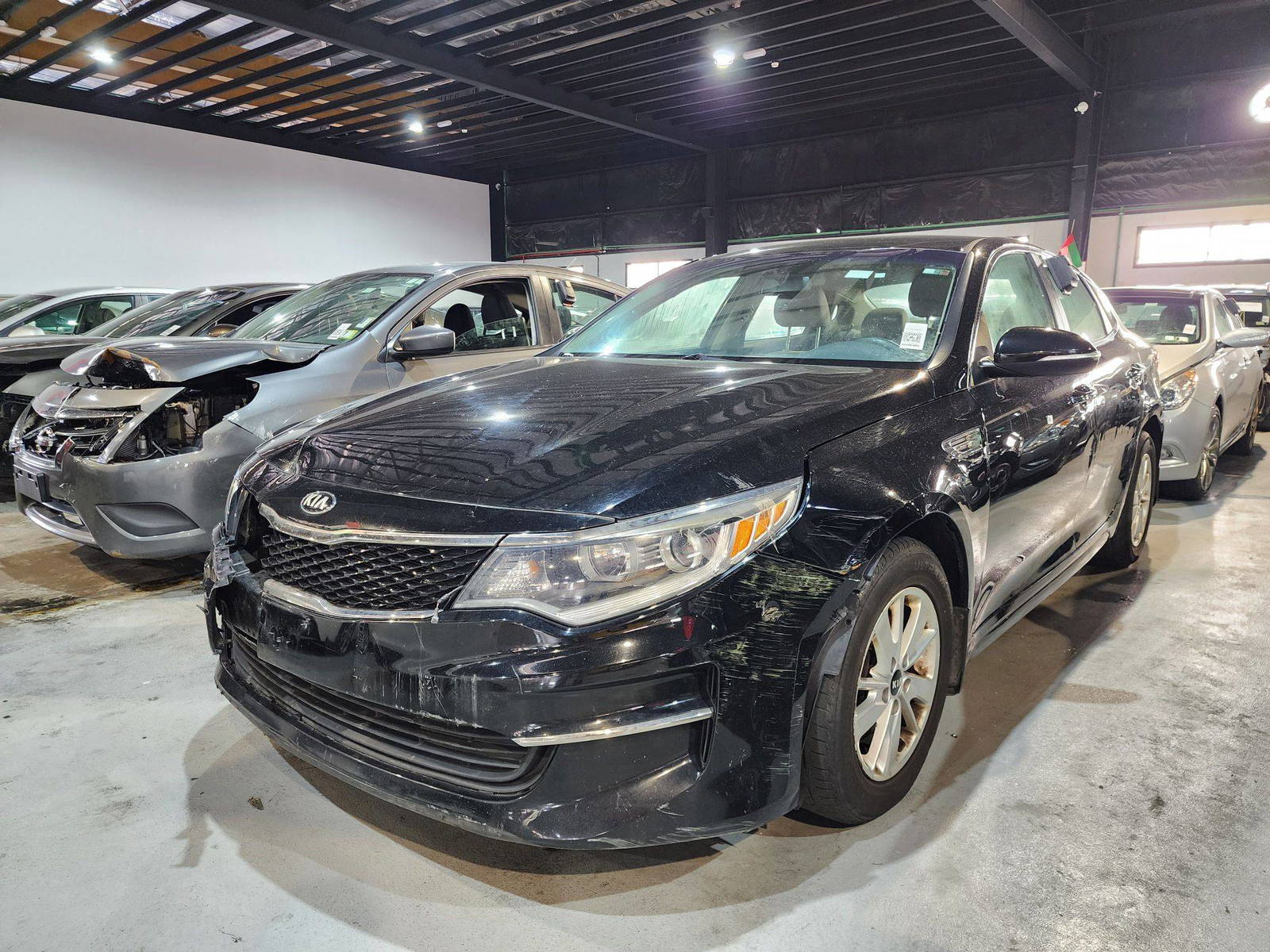 2017 KIA OPTIMA — 160557 Miles — Lot 61057714 — Souq - Marhaba Auctions Used Cars - Image 5