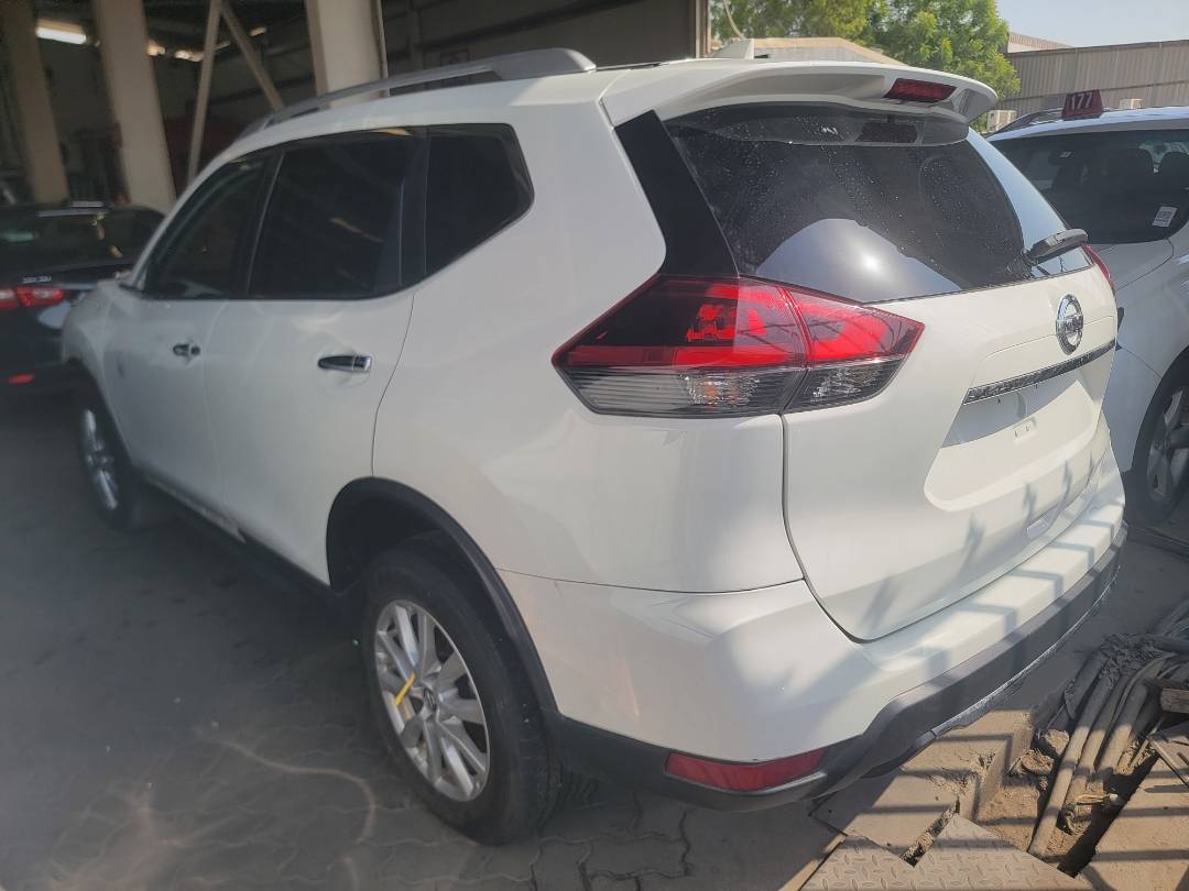 2018 NISSAN ROGUE — 172332 Miles — Lot JP524844 — Main - Marhaba Auctions Used Cars - Image 4