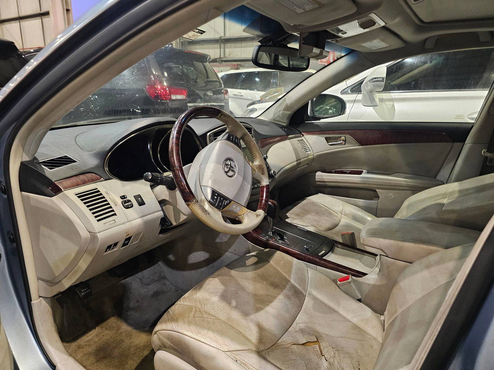 2012 TOYOTA AVALON — 134562 Miles — Lot 96885955 — Main - Marhaba Auctions Used Cars - Image 8