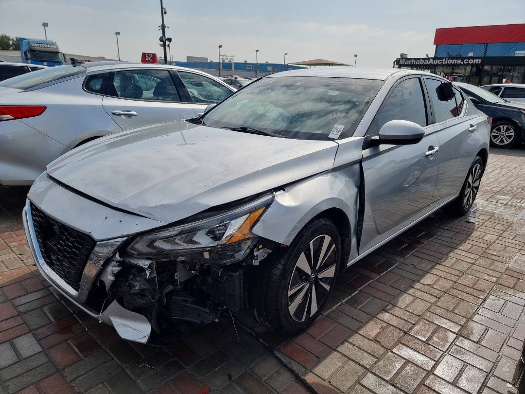 2021 NISSAN ALTIMA — 69627 Miles — Lot 40776707 — Souq - Marhaba Auctions Used Cars - Image 5