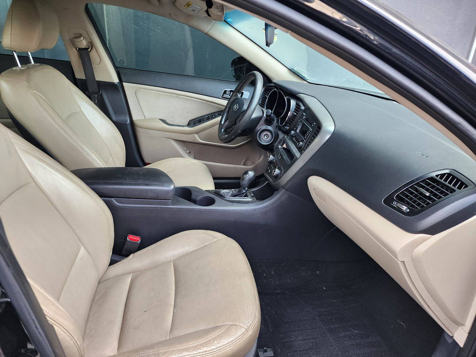 2013 KIA OPTIMA — 247203 Miles — Lot 78814814 — Al Quoz - Marhaba Auctions Used Cars - Image 5