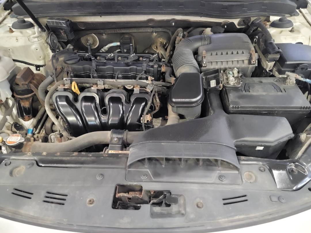 2011 KIA K5 — 103824 KM — Lot 087891 — Main - Marhaba Auctions Used Cars - Image 9