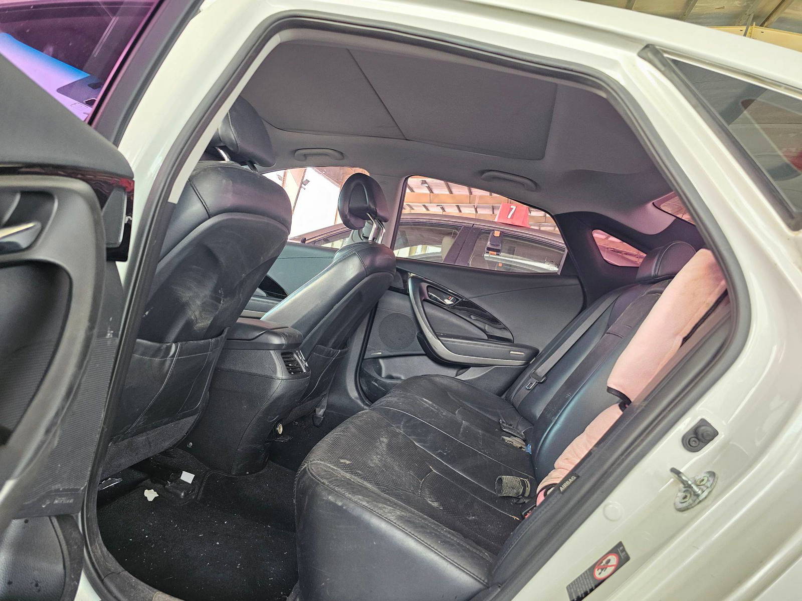 HYUNDAI GRANDEUR 2012 - Marhaba Auction Used Cars - Image 6