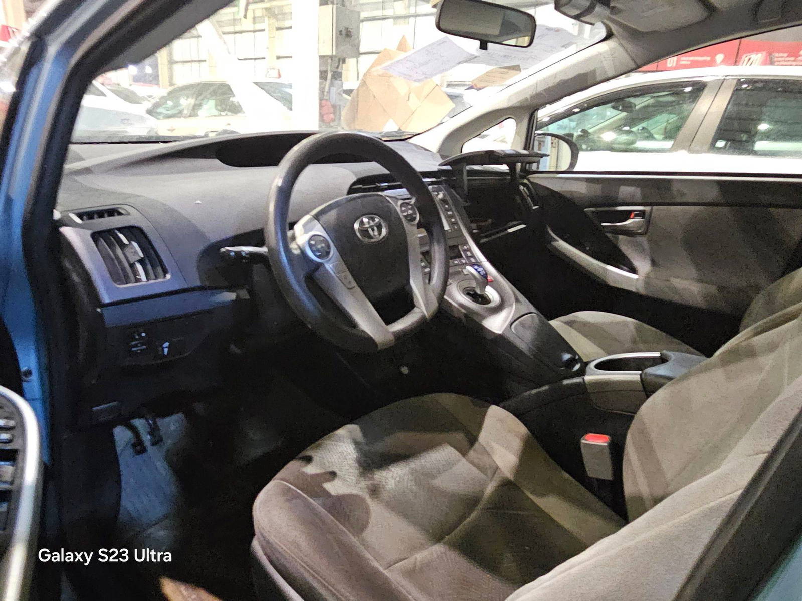 TOYOTA PRIUS 2015 - Marhaba Auction Used Cars - Image 8