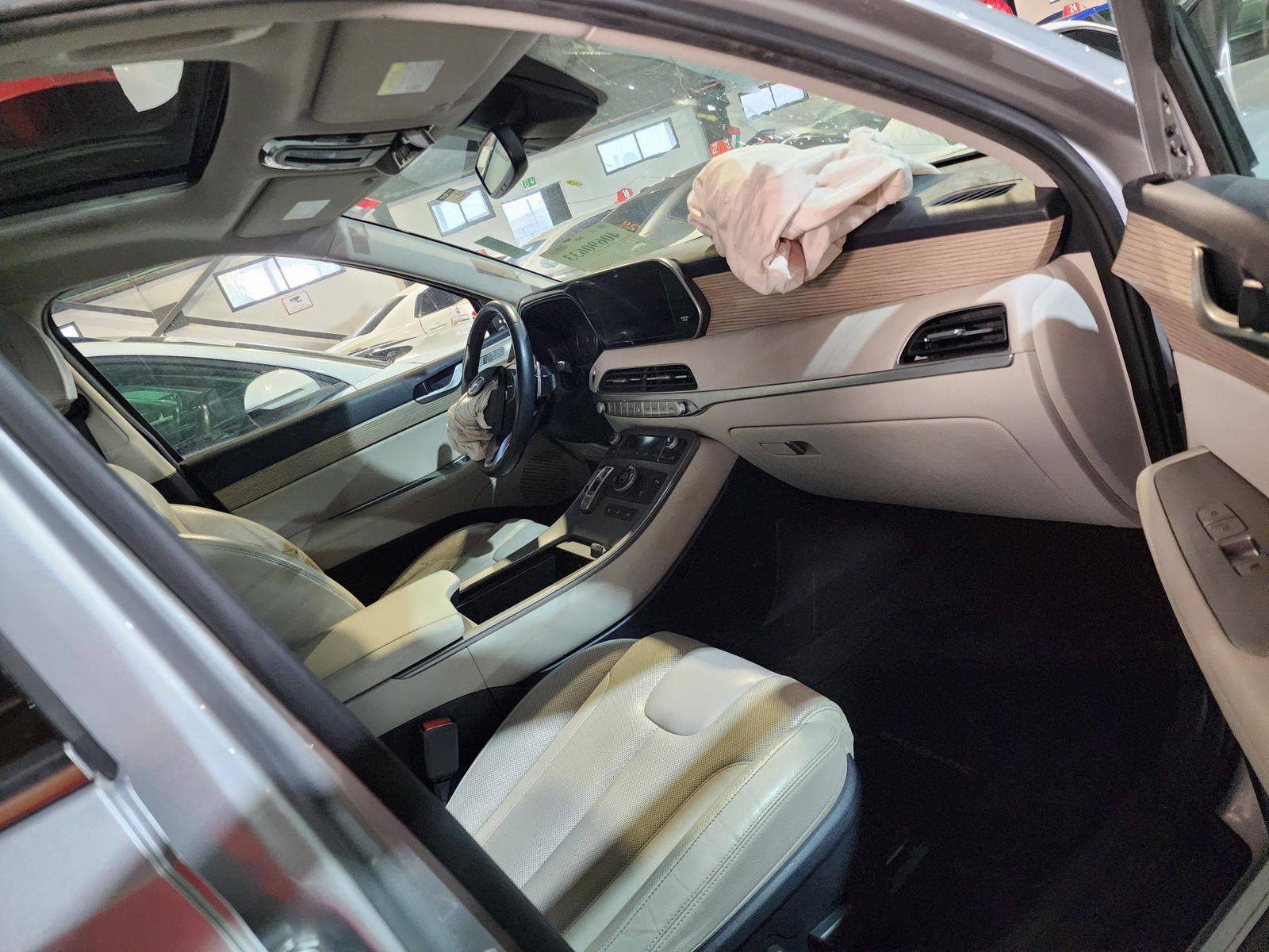 2021 HYUNDAI PALISADE SEL — 46390 Miles — Lot 40690633 — Main - Marhaba Auctions Used Cars - Image 9