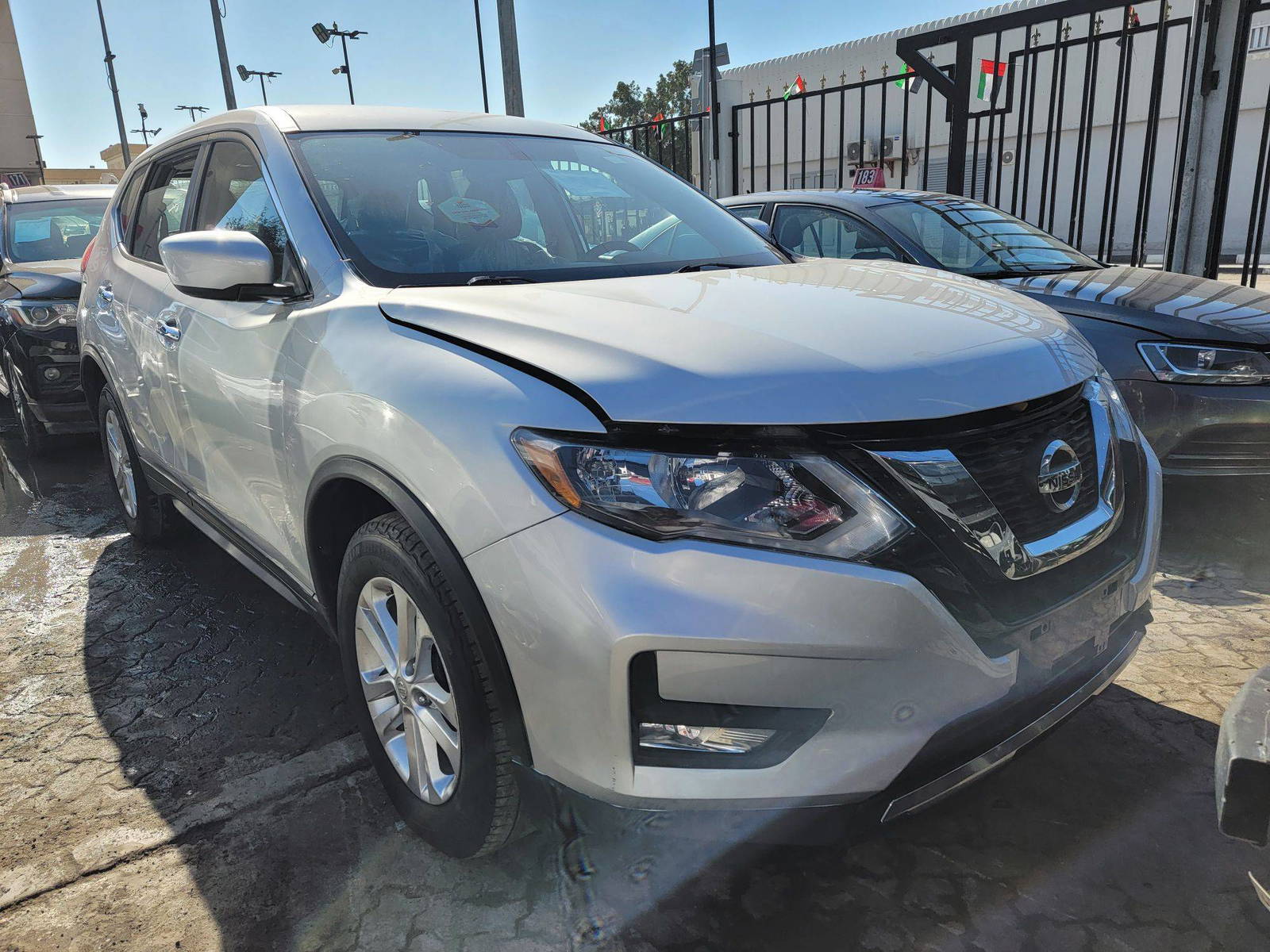 NISSAN ROGUE 2017 - Marhaba Auction Used Cars - Image 4