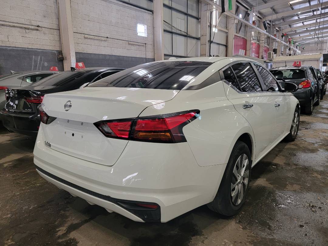 2019 NISSAN ALTIMA — 110582 Miles — Lot 69293 — Main - Marhaba Auctions Used Cars - Image 4