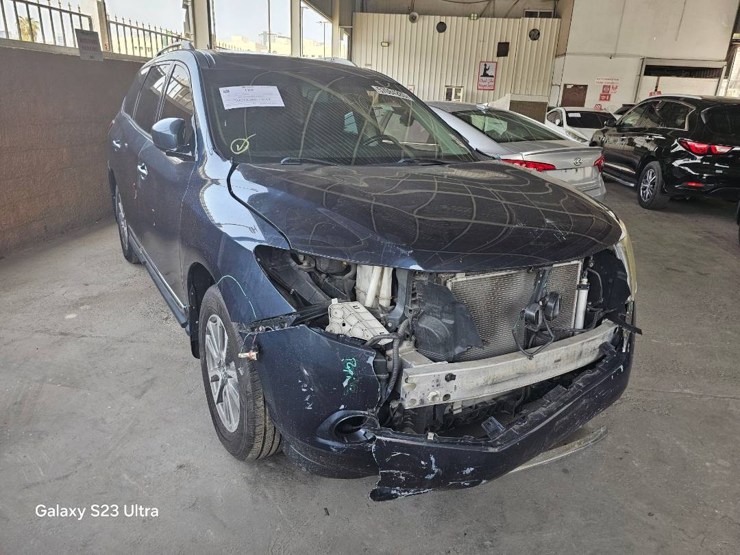 2013 NISSAN PATHFINDER — 184780 Miles — Lot 641210 — Main - Marhaba Auctions Used Cars - Image 4