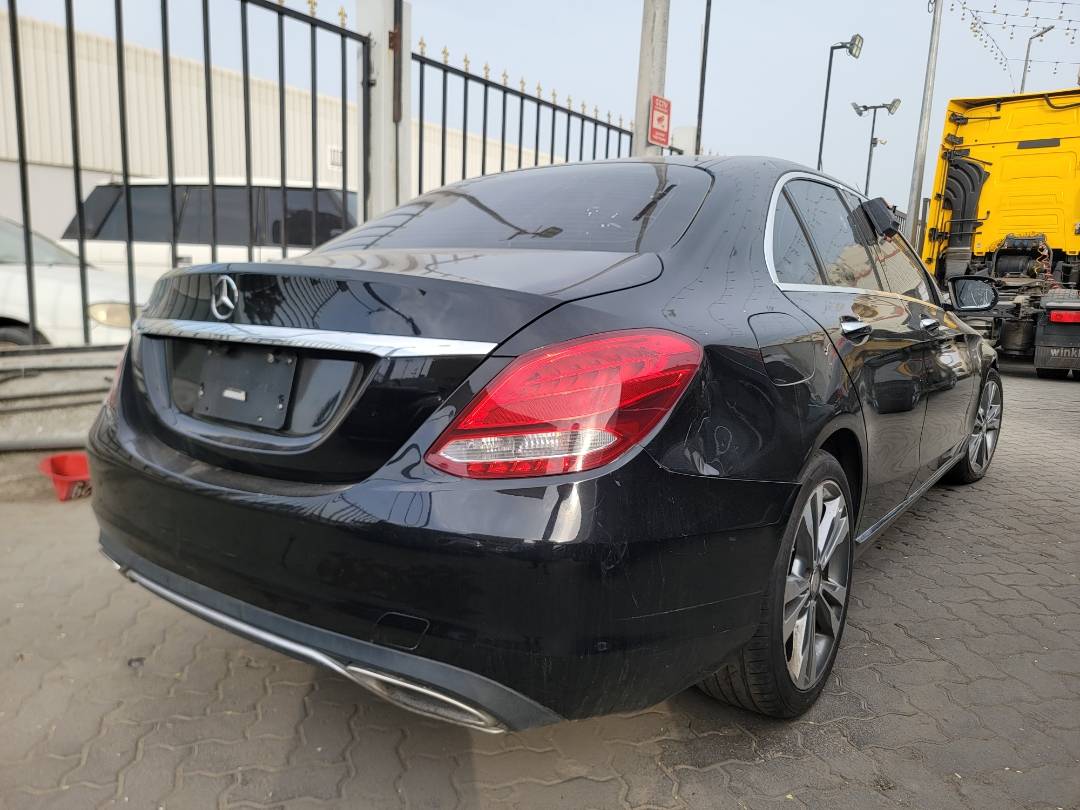 2016 MERCEDES BENZ C300 — 181346 Miles — Lot U152247 — Main - Marhaba Auctions Used Cars - Image 3