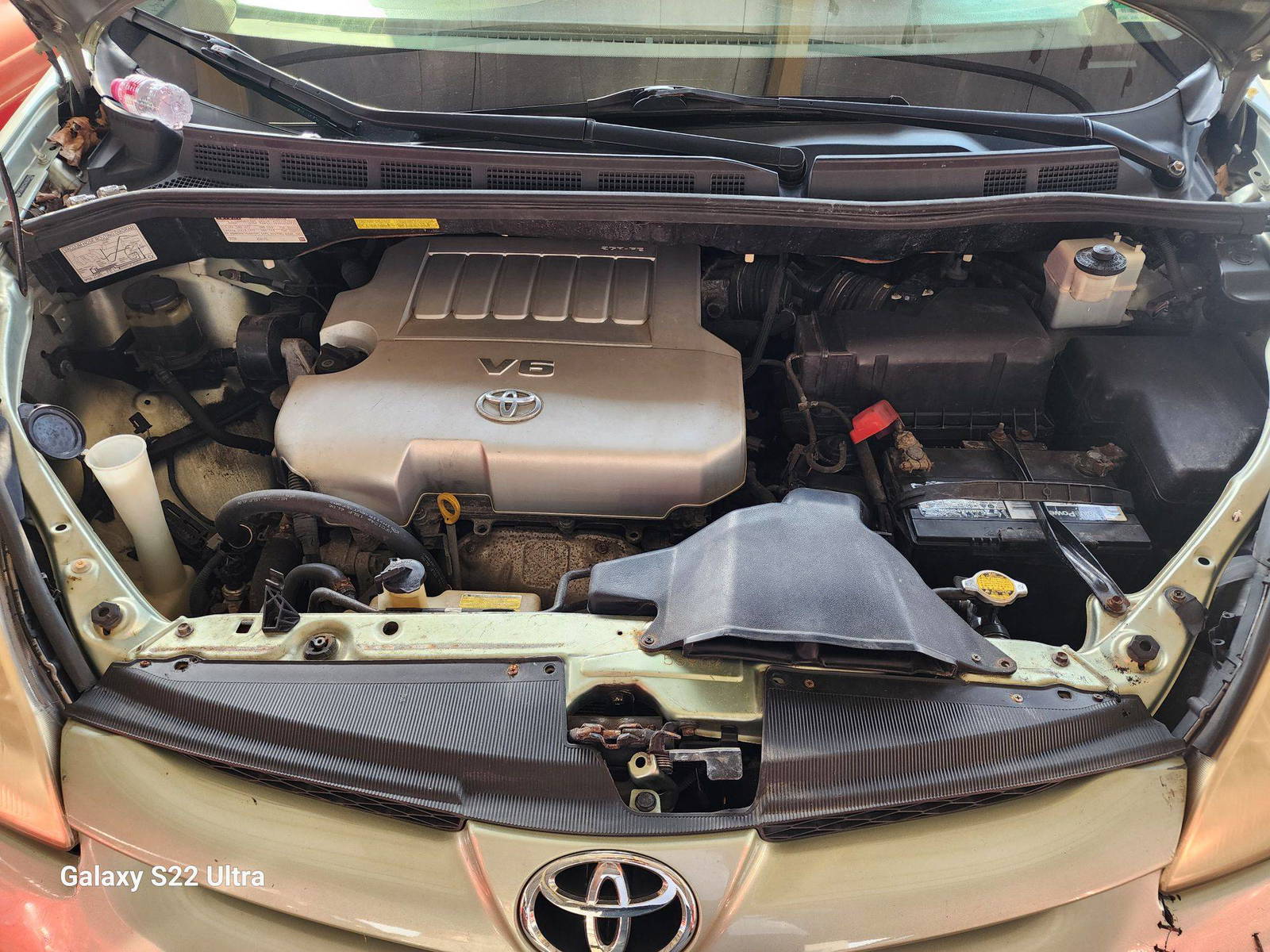 2010 TOYOTA SIENNA — 165335 Miles — Lot 40809294 - Marhaba Auctions Used Cars - Image 3