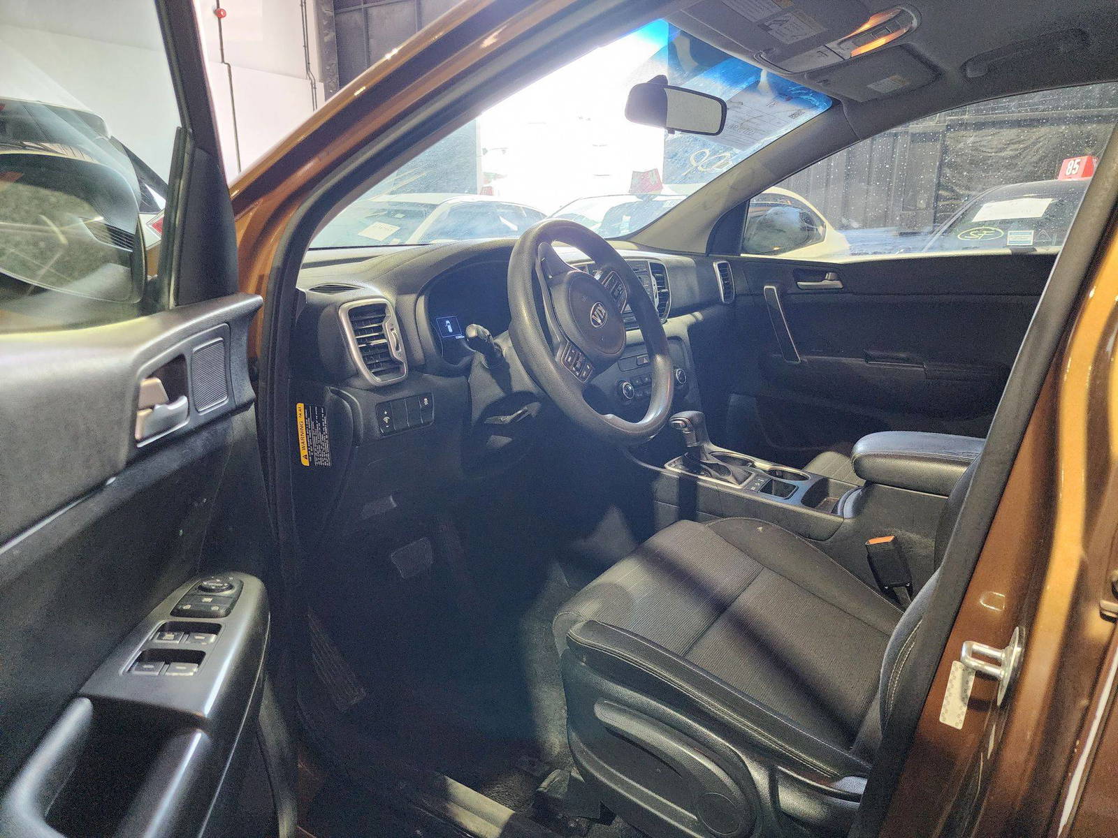 2018 KIA SPORTAGE — 158403 Miles — Lot C6J7310031 — Souq - Marhaba Auctions Used Cars - Image 9
