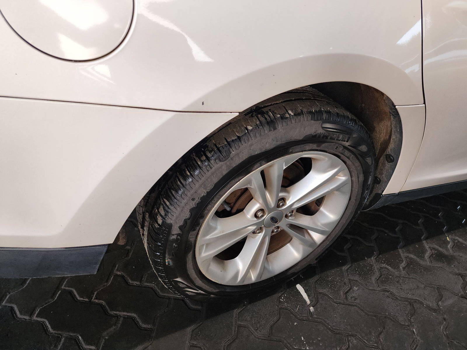 2014 FORD TAURUS — 206982 Miles — Lot 37877275 - Marhaba Auctions Used Cars - Image 4